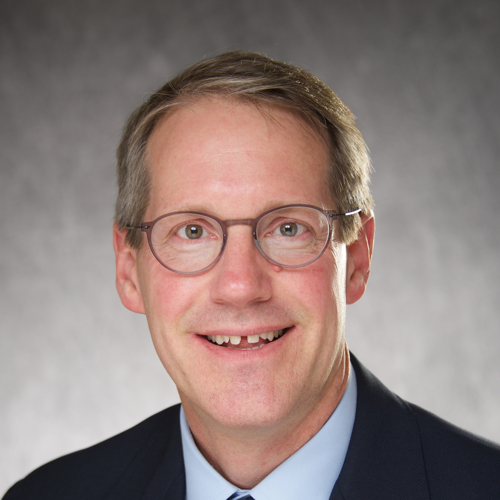 Ian Law, MD
